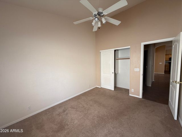 8136 W LAUREL Lane, Peoria, AZ 85345