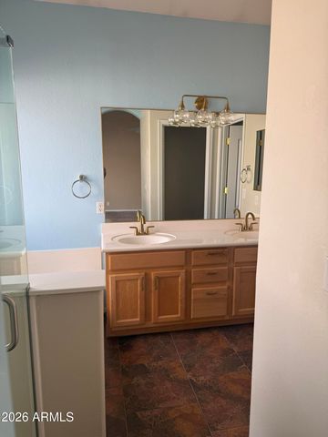 8136 W LAUREL Lane, Peoria, AZ 85345