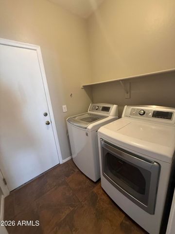 8136 W LAUREL Lane, Peoria, AZ 85345