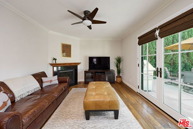 697 Washington Boulevard, Marina Del Rey, CA 90292