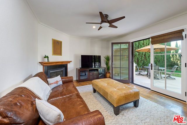 697 Washington Boulevard, Marina Del Rey, CA 90292