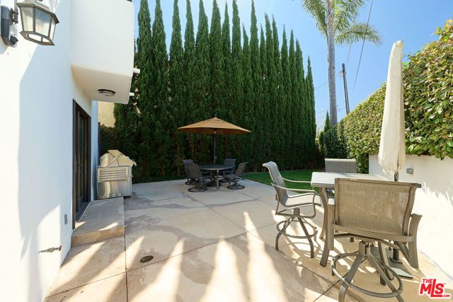 697 Washington Boulevard, Marina Del Rey, CA 90292
