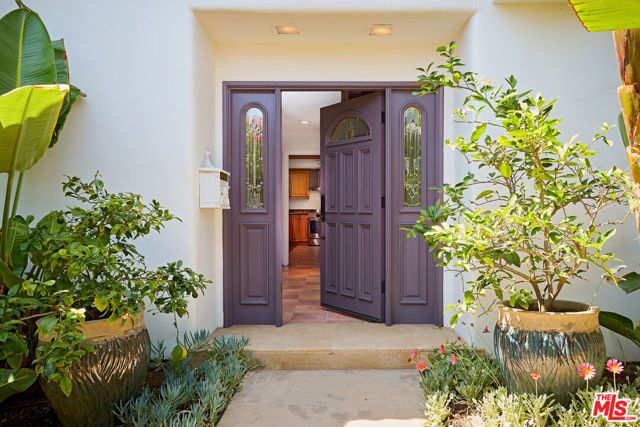 697 Washington Boulevard, Marina Del Rey, CA 90292