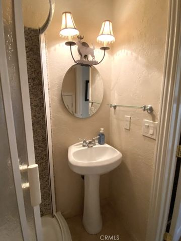 27657 Peninsula Drive 106, Lake Arrowhead, CA 92352