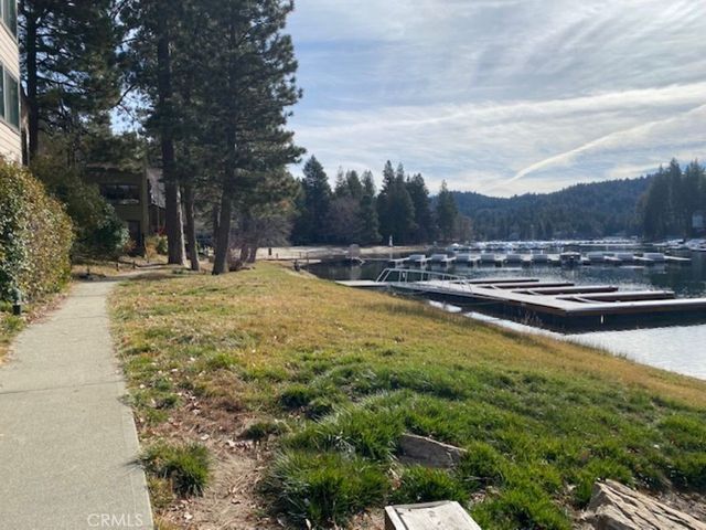 27657 Peninsula Drive 106, Lake Arrowhead, CA 92352