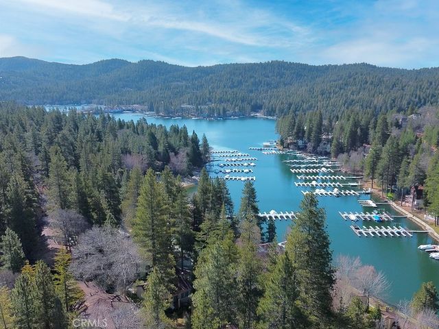 27657 Peninsula Drive 106, Lake Arrowhead, CA 92352