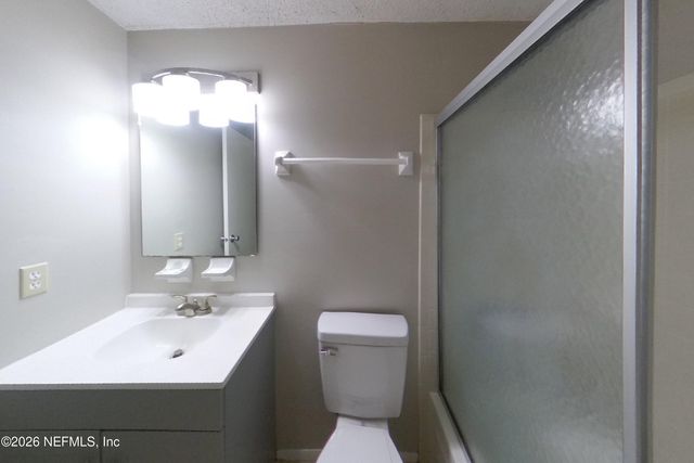 8338 KNOTTS LANDING Drive E, Jacksonville, FL 32244