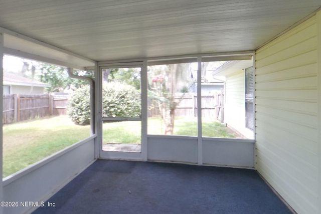 8338 KNOTTS LANDING Drive E, Jacksonville, FL 32244