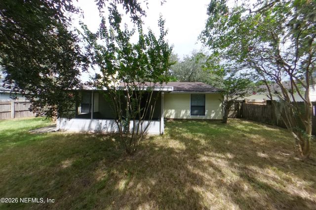 8338 KNOTTS LANDING Drive E, Jacksonville, FL 32244