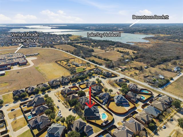 7013 Brockton Court, Rowlett, TX 75089