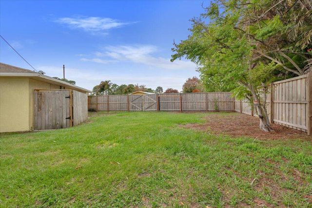 1491 SE Concha Street, Port St. Lucie, Port St Lucie, FL 34983