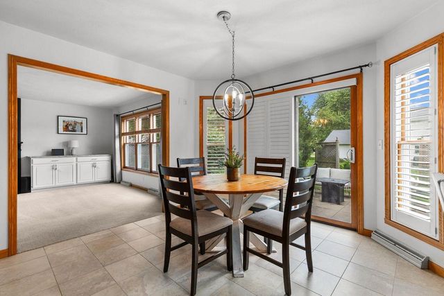 2191 BRAMBLEWOOD COURT, Neenah, WI 54956