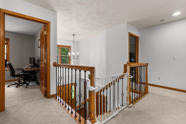 2191 BRAMBLEWOOD COURT, Neenah, WI 54956