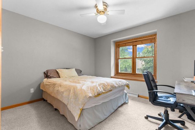 2191 BRAMBLEWOOD COURT, Neenah, WI 54956