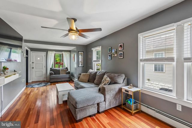 878 CRESCENT AVE, Runnemede, NJ 08078