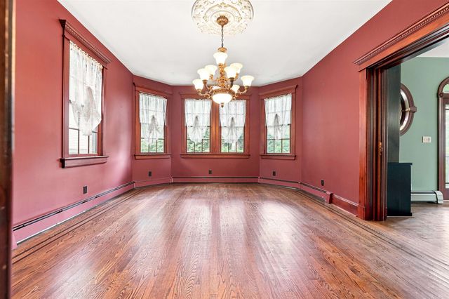 41 CREST RD, Hillsdale, NJ 07642