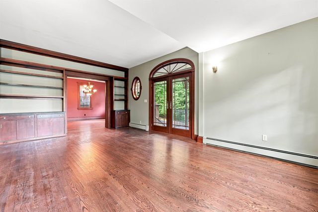 41 CREST RD, Hillsdale, NJ 07642