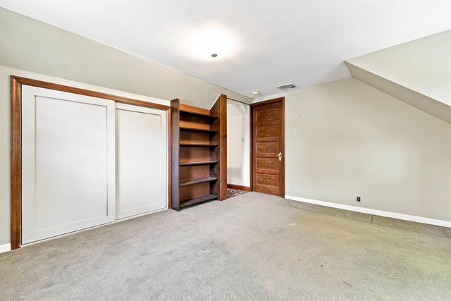 41 CREST RD, Hillsdale, NJ 07642
