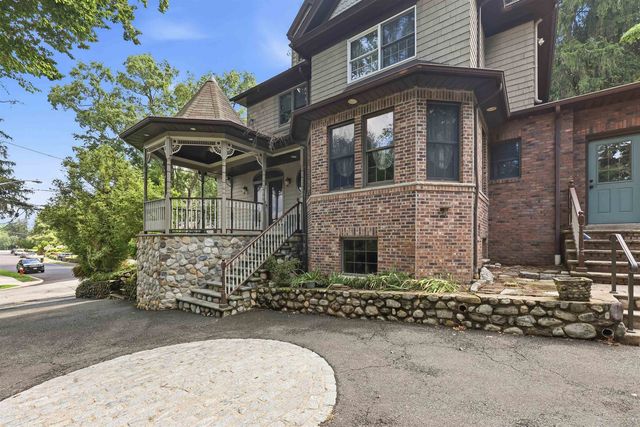 41 CREST RD, Hillsdale, NJ 07642