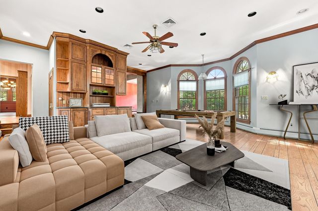 41 CREST RD, Hillsdale, NJ 07642