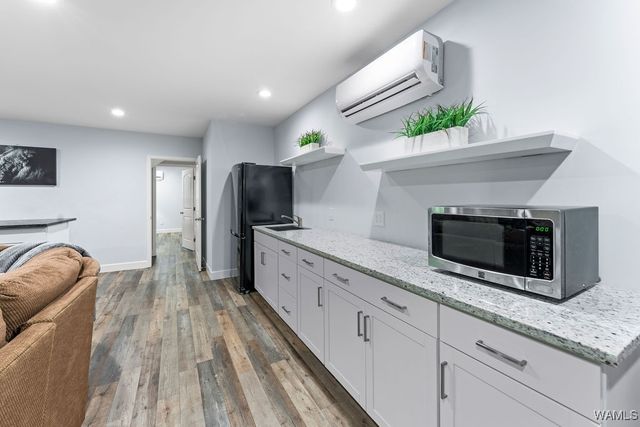 12245 Country Club, Northport, AL 35475