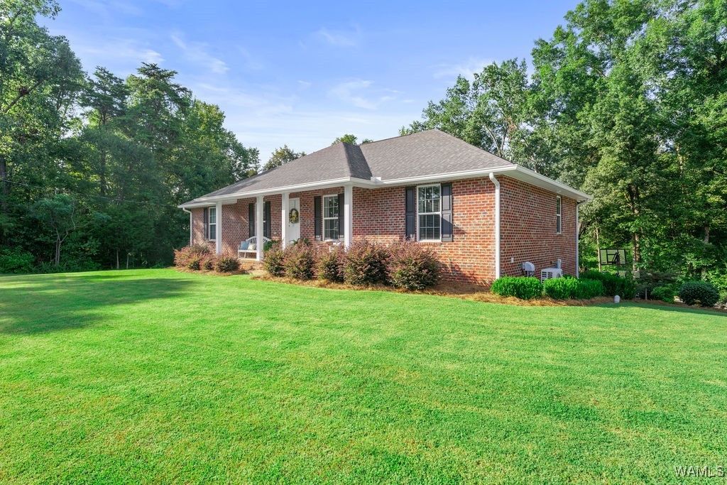 12245 Country Club, Northport, AL 35475