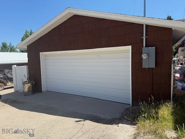706 Locust Street, Anaconda, MT 59711