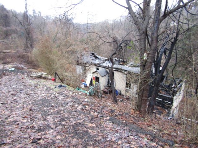 1633 E Cherryhill St, Carrick, PA 15210