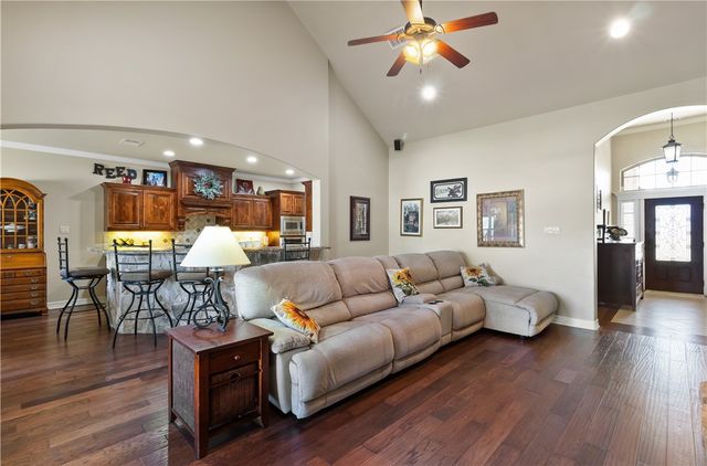 4221 Little Rock Court, College Station, TX 77845