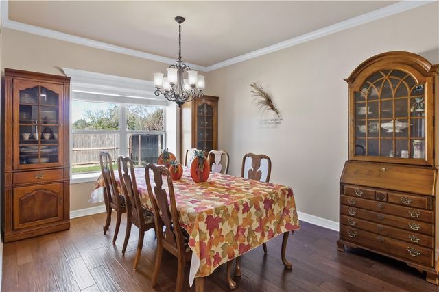 4221 Little Rock Court, College Station, TX 77845