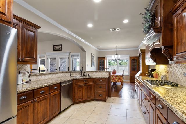 4221 Little Rock Court, College Station, TX 77845