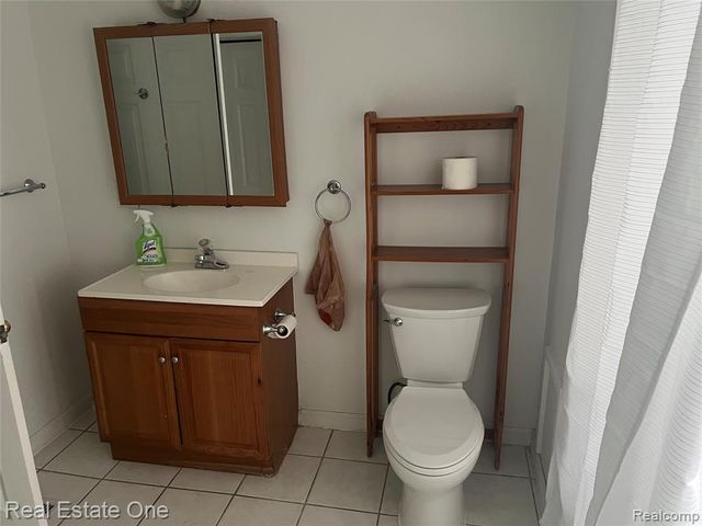 21410 Roosevelt Avenue, Farmington Hills, MI 48336