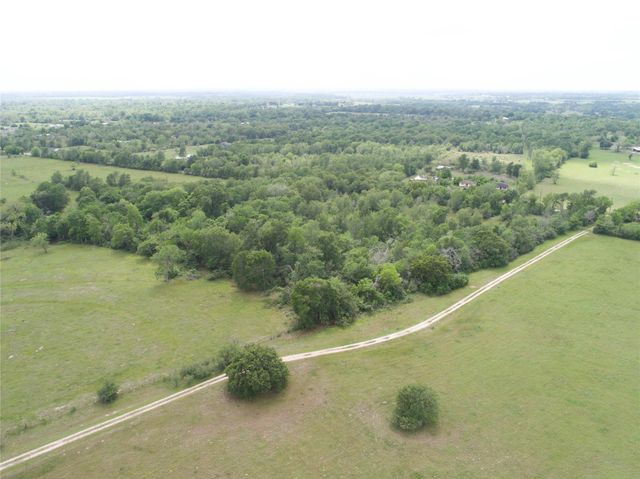3714 Brown College Lane, Washington, TX 77880