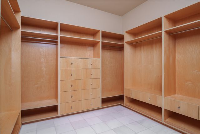 4616 Windsor Ridge Drive, Irving, TX 75038