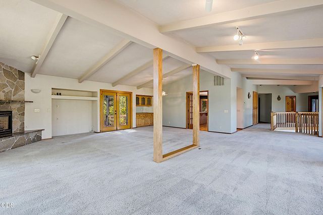 500 NW Woodson Drive, Grants Pass, OR 97526