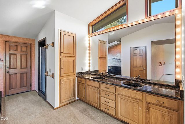 500 NW Woodson Drive, Grants Pass, OR 97526