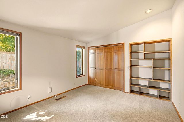 500 NW Woodson Drive, Grants Pass, OR 97526