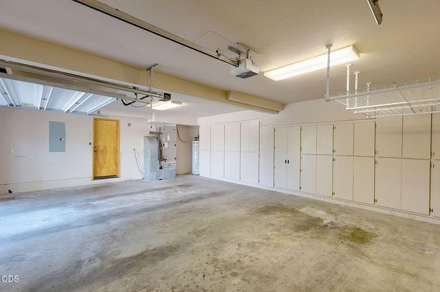 500 NW Woodson Drive, Grants Pass, OR 97526
