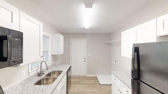 568 McWilliams SE Road, Atlanta, GA 30315