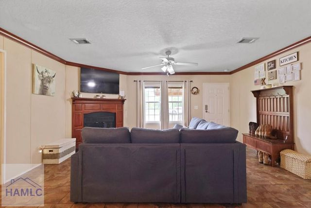 2201 Beechwood Drive, Jesup, GA 31545