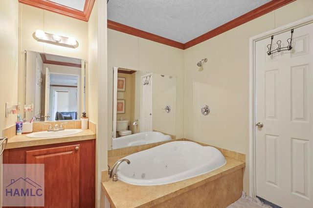 2201 Beechwood Drive, Jesup, GA 31545