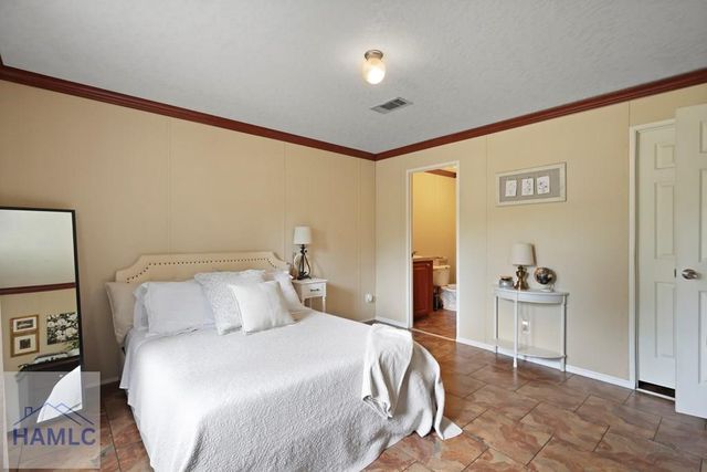 2201 Beechwood Drive, Jesup, GA 31545