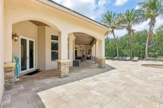2130 SW 113th Avenue, Davie, FL 33325
