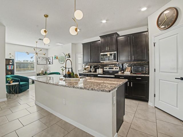 13031 WILLOW GROVE DRIVE, Riverview, FL 33579