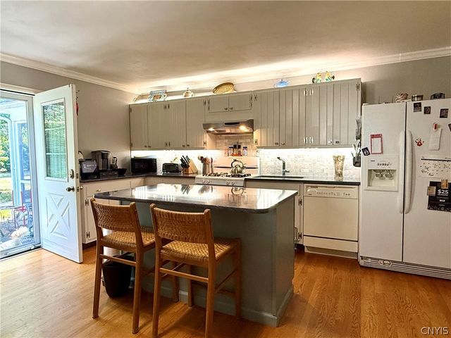 25 Erregger, Dewitt, NY 13224