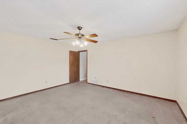 1724 Post Oak Drive, Bedford, TX 76021