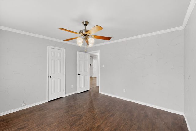 1724 Post Oak Drive, Bedford, TX 76021