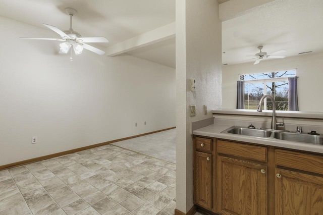 4754 W Maple Leaf CIRCLE, Greenfield, WI 53220