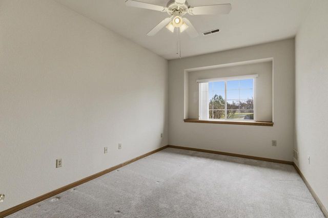 4754 W Maple Leaf CIRCLE, Greenfield, WI 53220