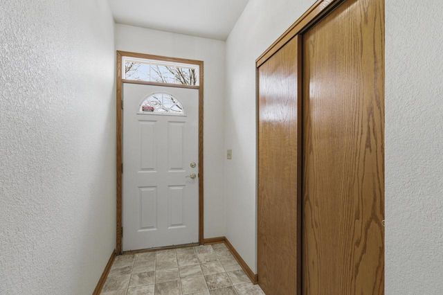 4754 W Maple Leaf CIRCLE, Greenfield, WI 53220